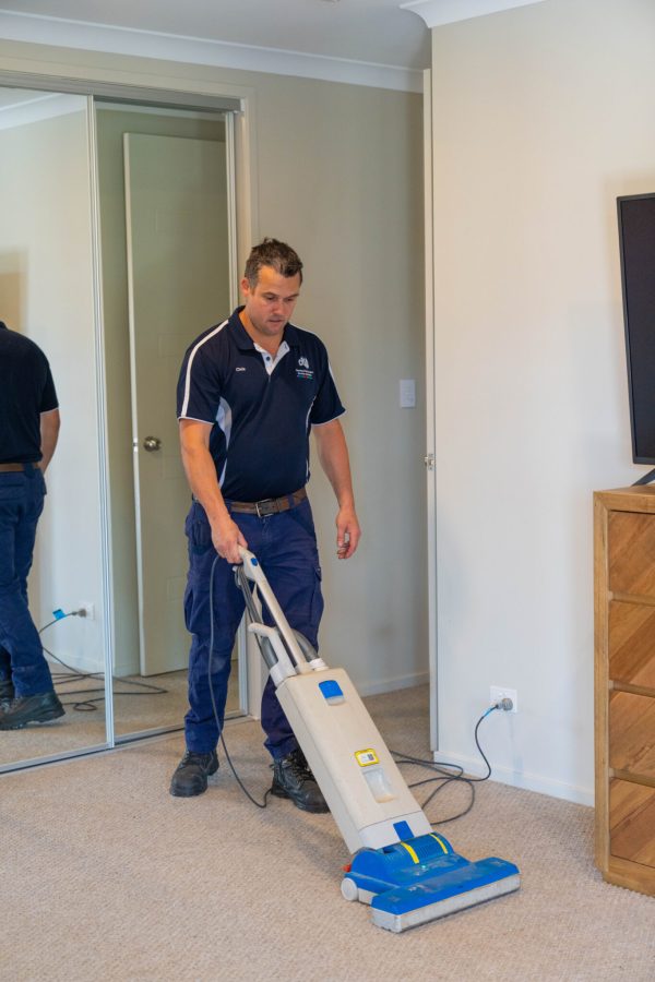 Carpet Cleaning Technician (CCT) - BY Clean & Restore Institute - Image 4